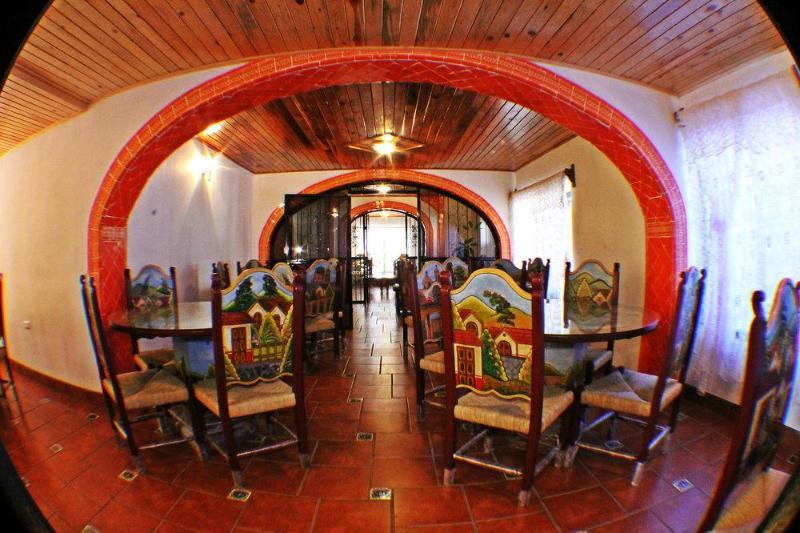 Plaza Mexicana Margarita'S Creel Bagian luar foto