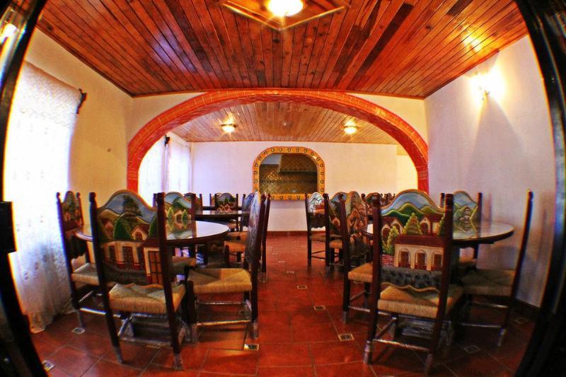 Plaza Mexicana Margarita'S Creel Bagian luar foto